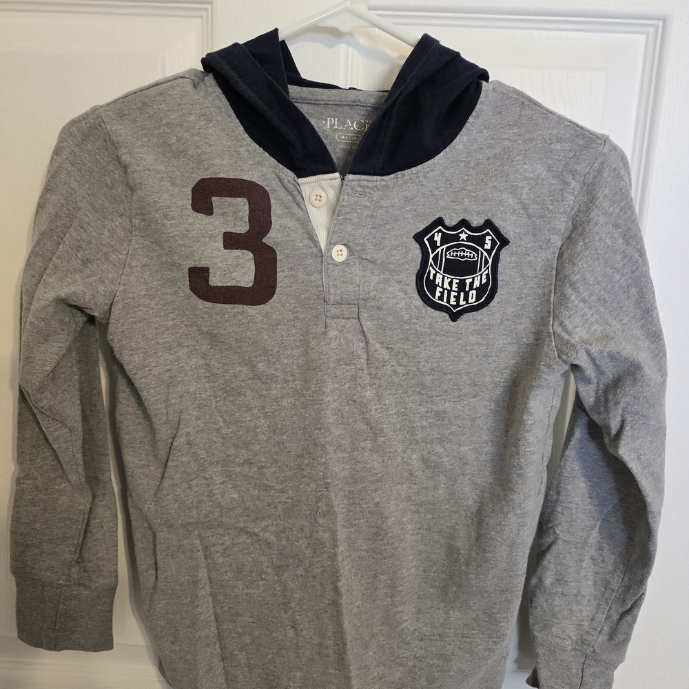 Boys Hoodies 3 Piece Like New Size Medium - Picture 4 of 9